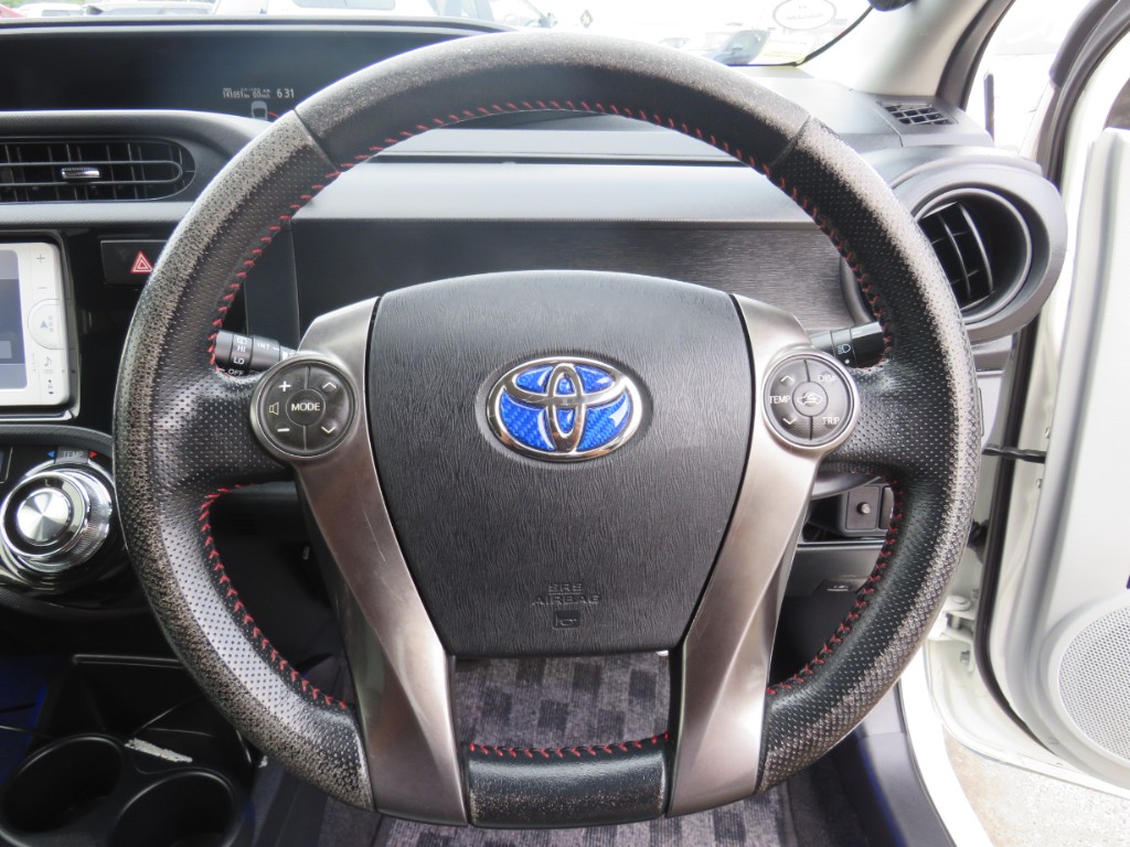 S1858914.jpg