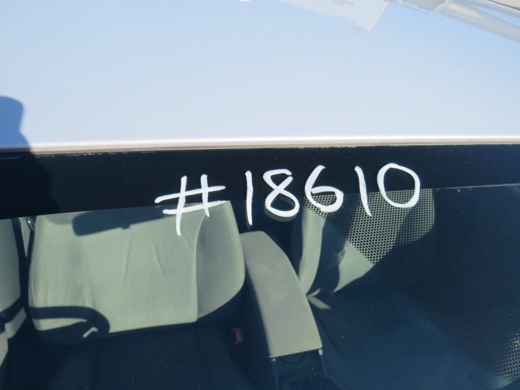 S1861021.jpg