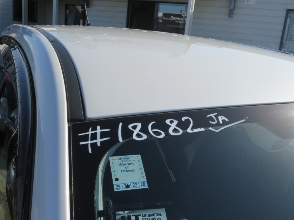 S1868221.jpg