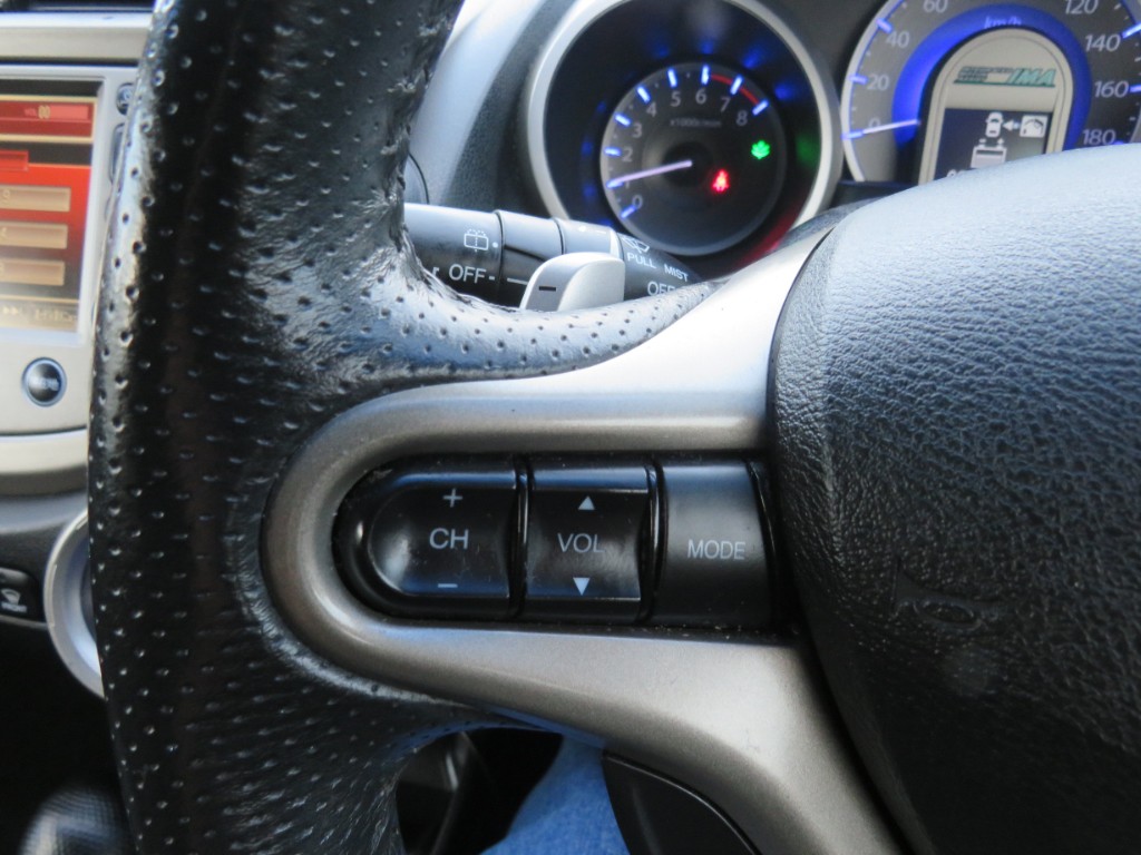 S1869117.jpg