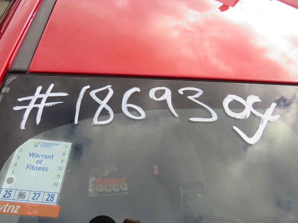 S1869321.jpg
