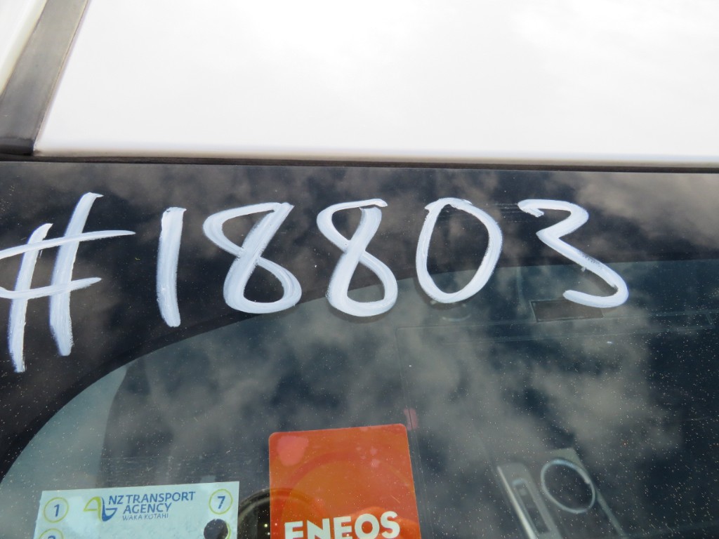 S1880321.jpg