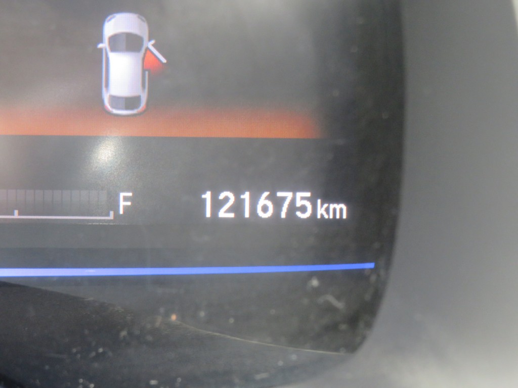 S1883216.jpg