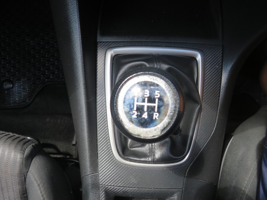 S1904915.jpg