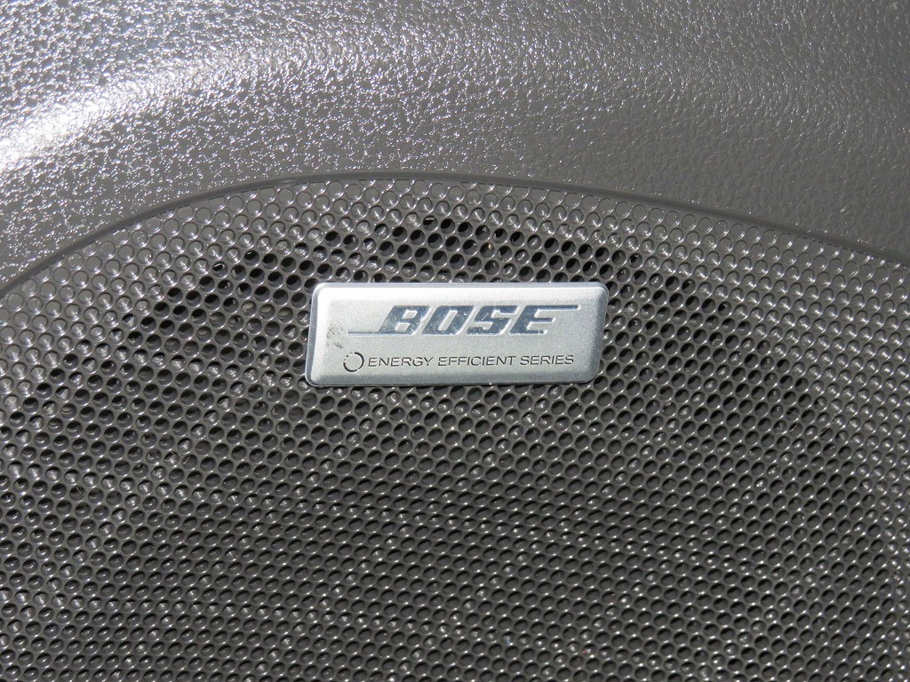S6826918.jpg