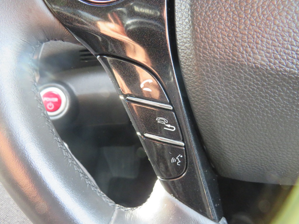 S6949818.jpg