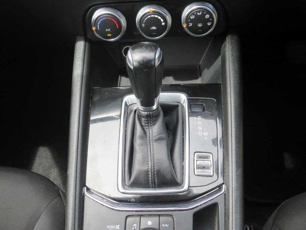 S7068618.jpg