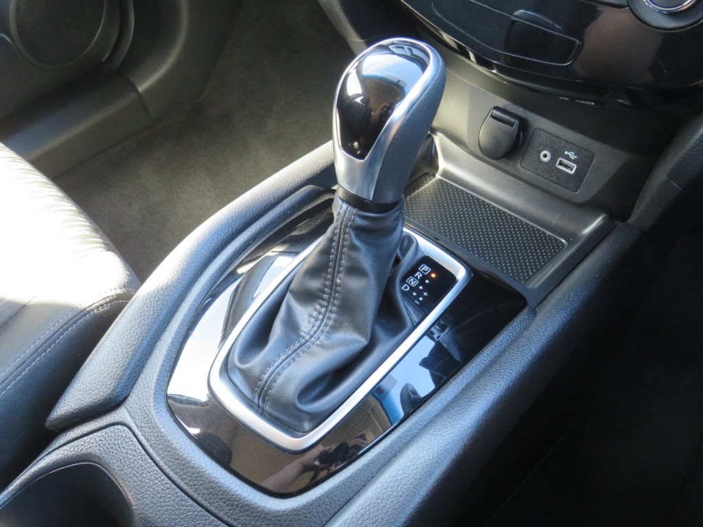 S7073117.jpg