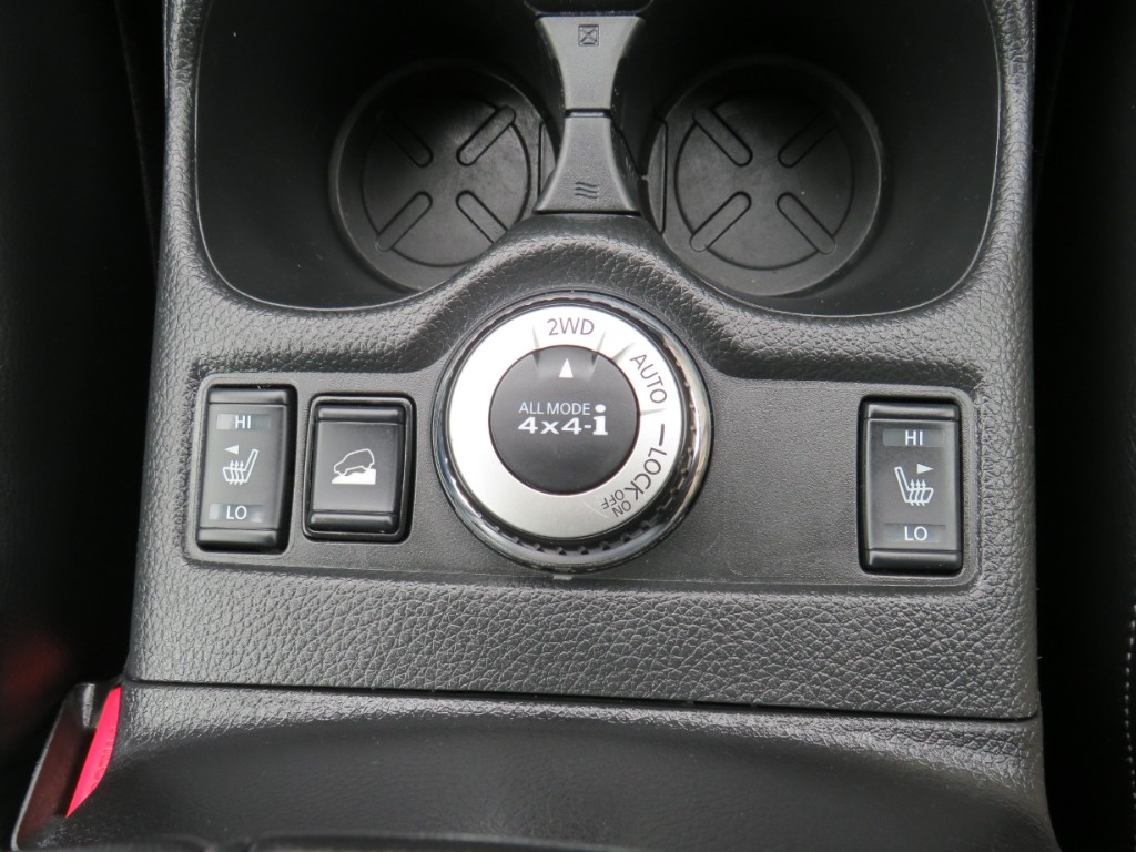 S7073519.jpg