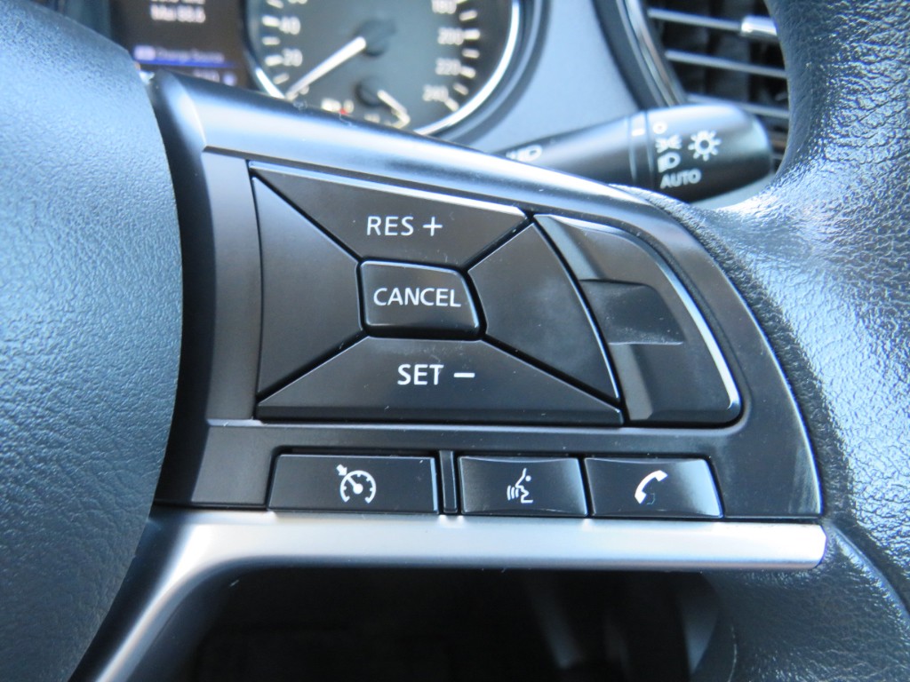 S7073717.jpg