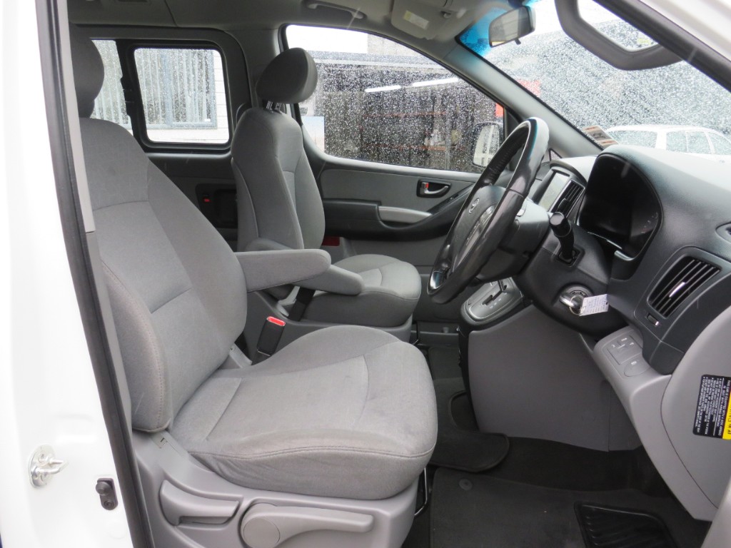 S7074214.jpg