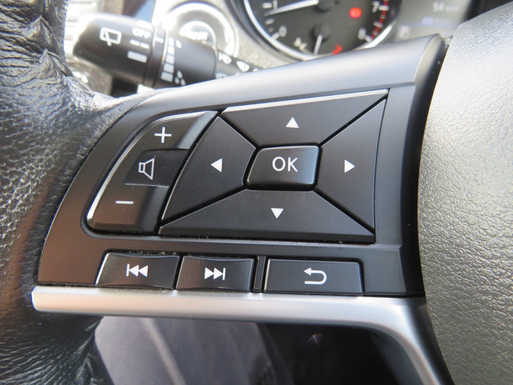 S7074317.jpg