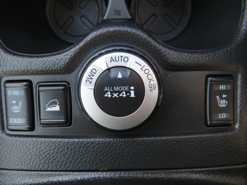 S7075118.jpg