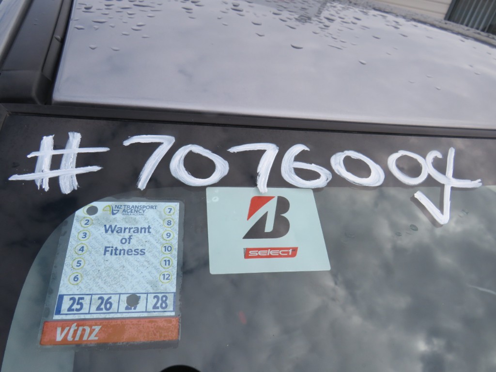 S7076021.jpg