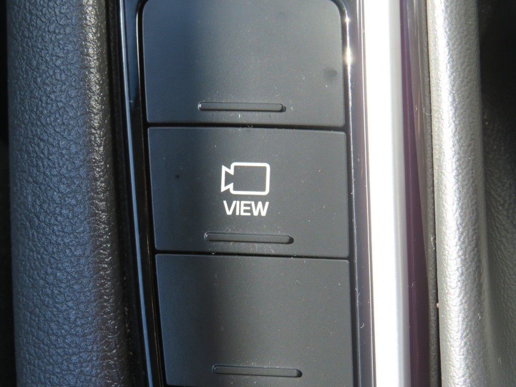 S7103518.jpg