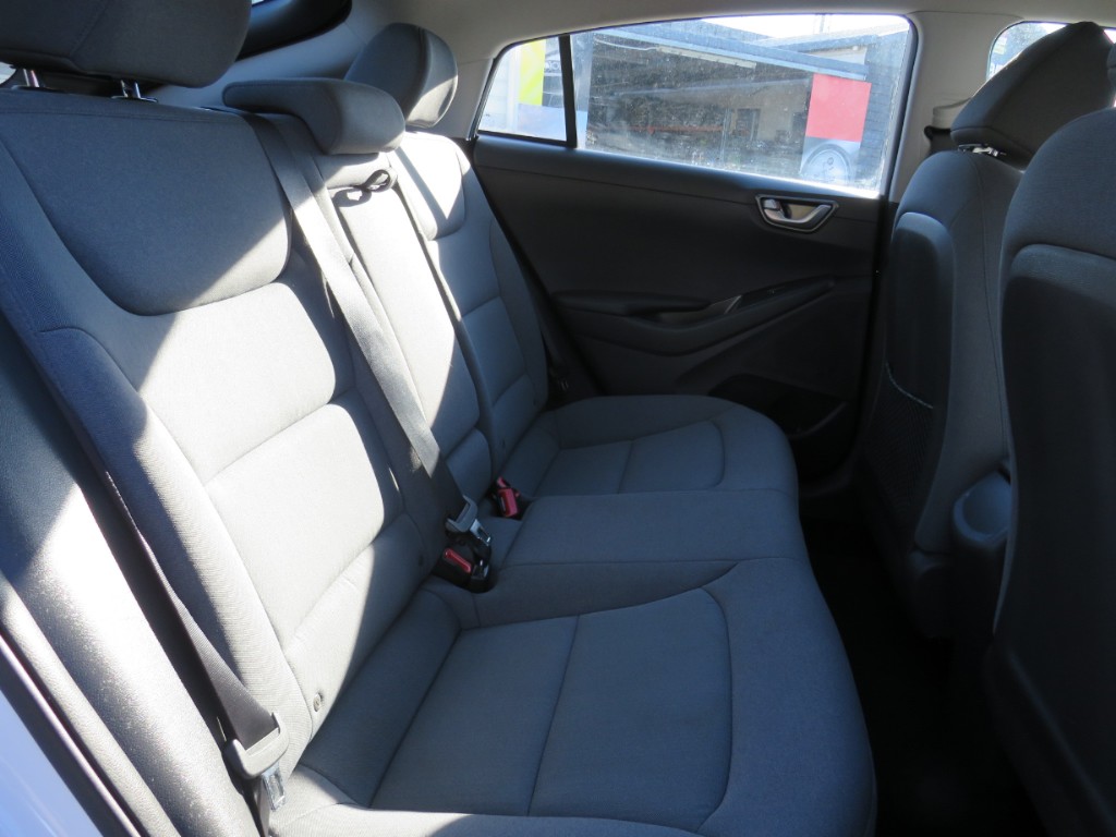 S7103712.jpg