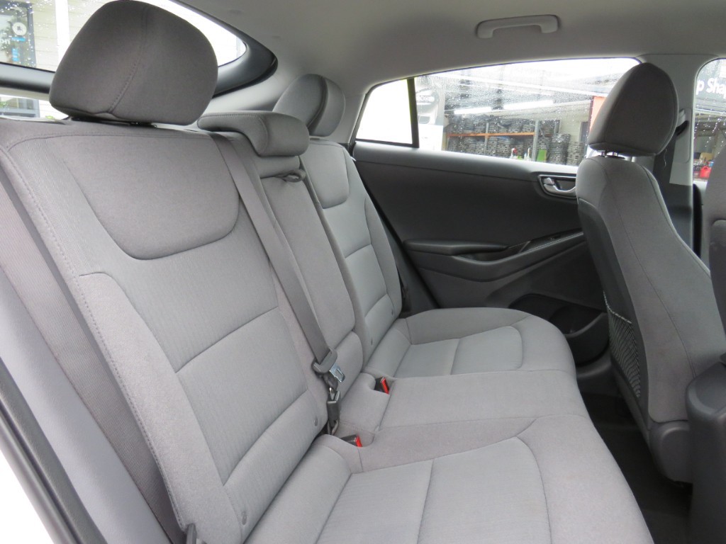 S7106311.jpg