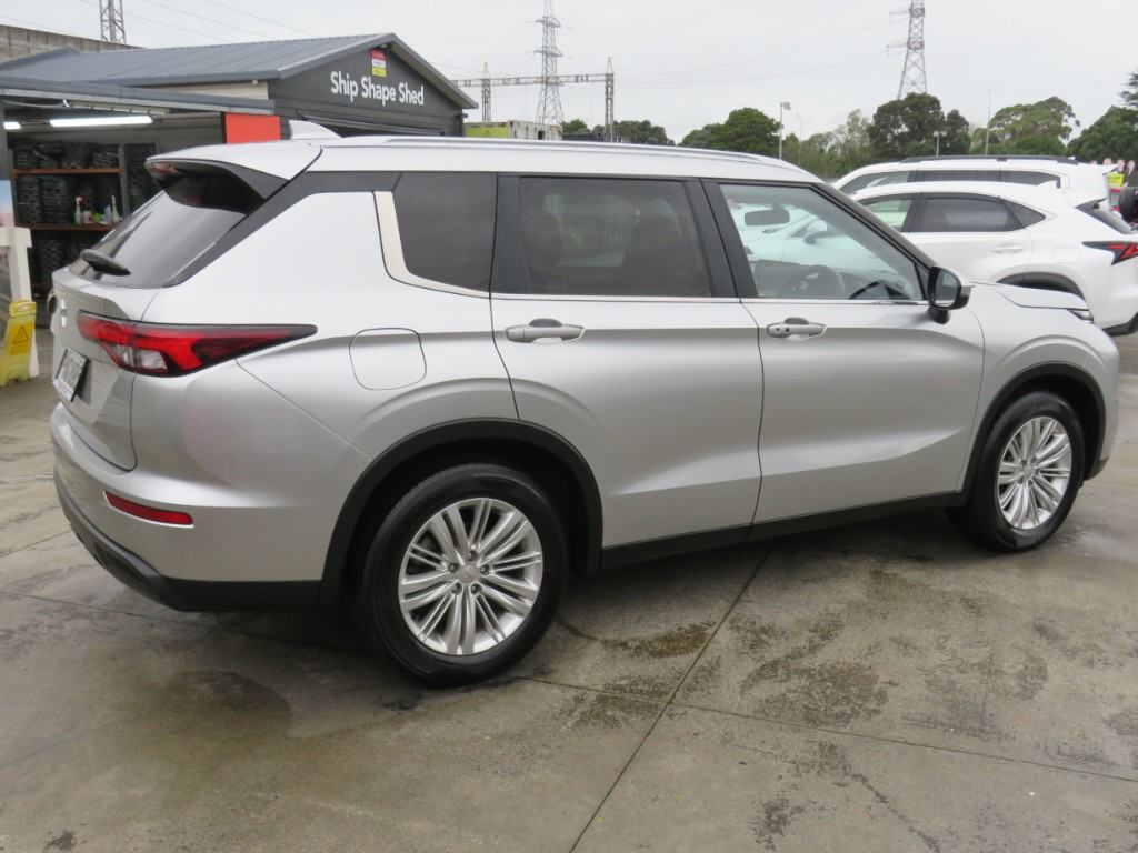 S710687.jpg