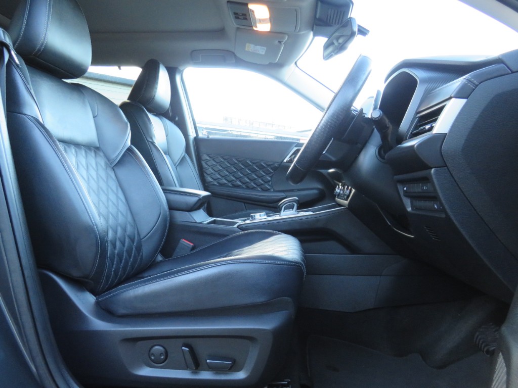 S7108216.jpg