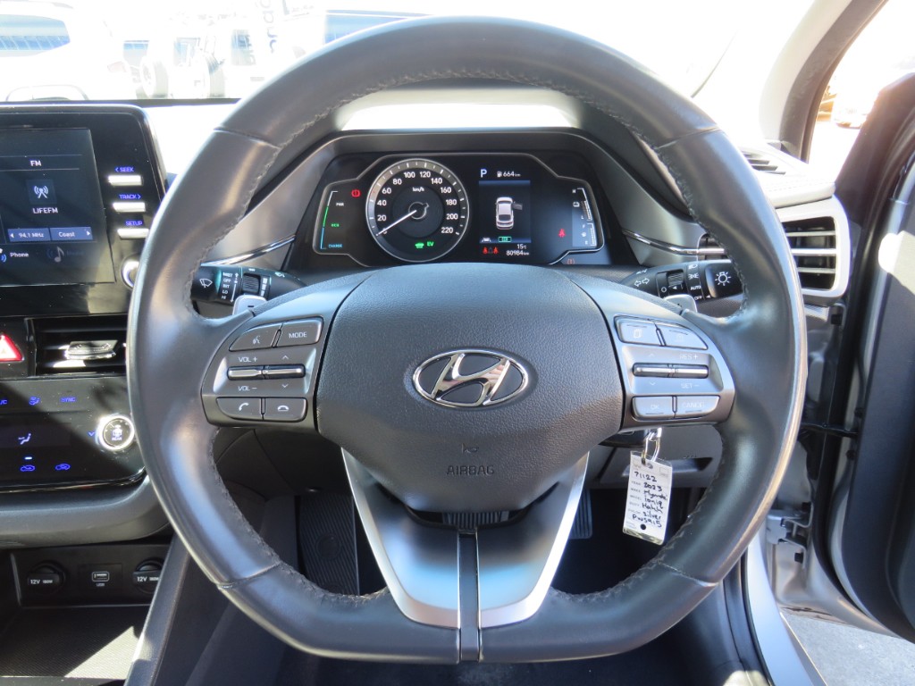 S7112213.jpg