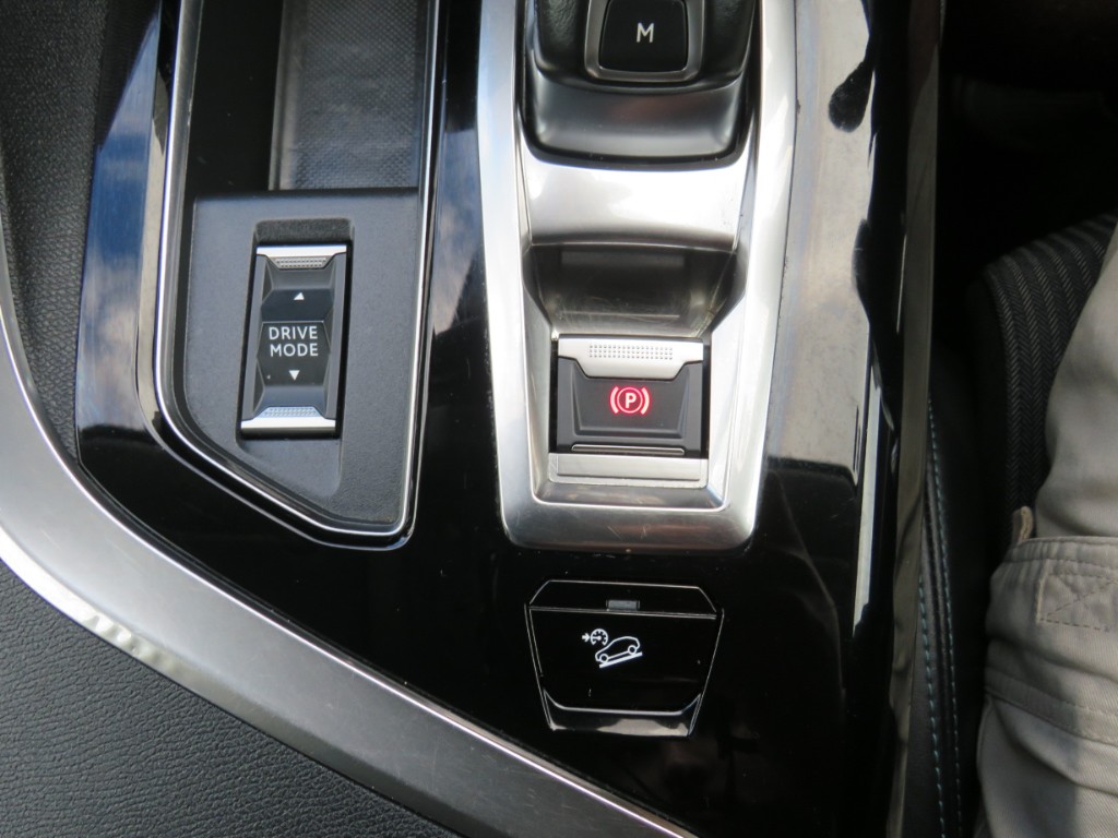 S7116317.jpg