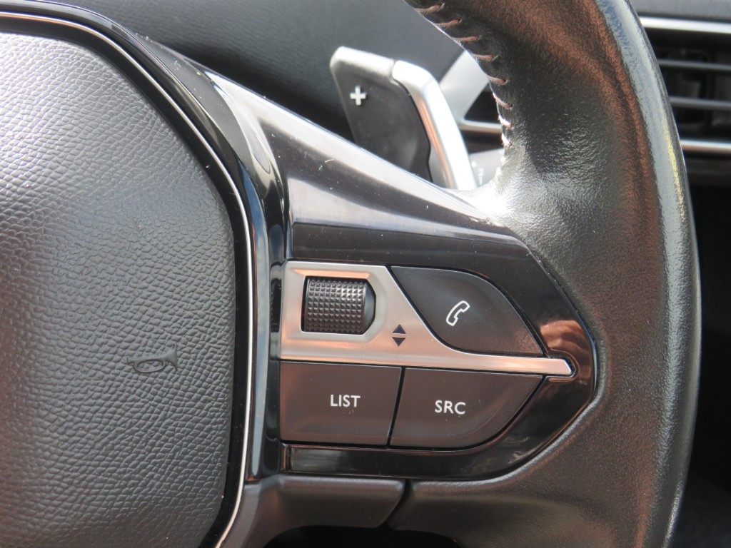 S7116415.jpg