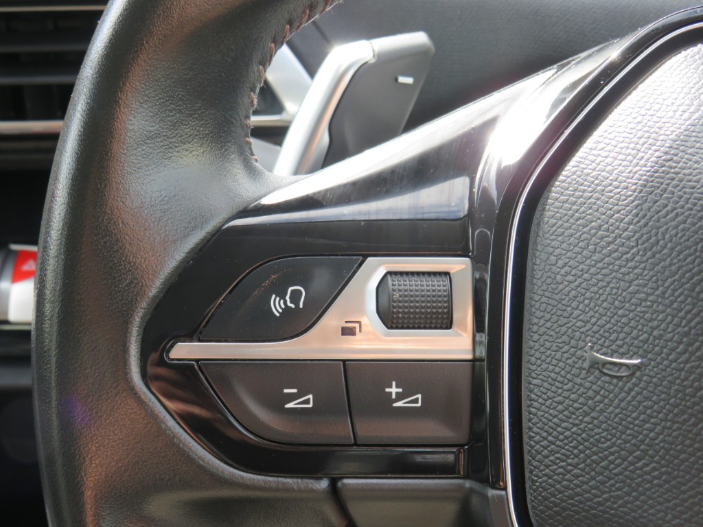 S7116416.jpg