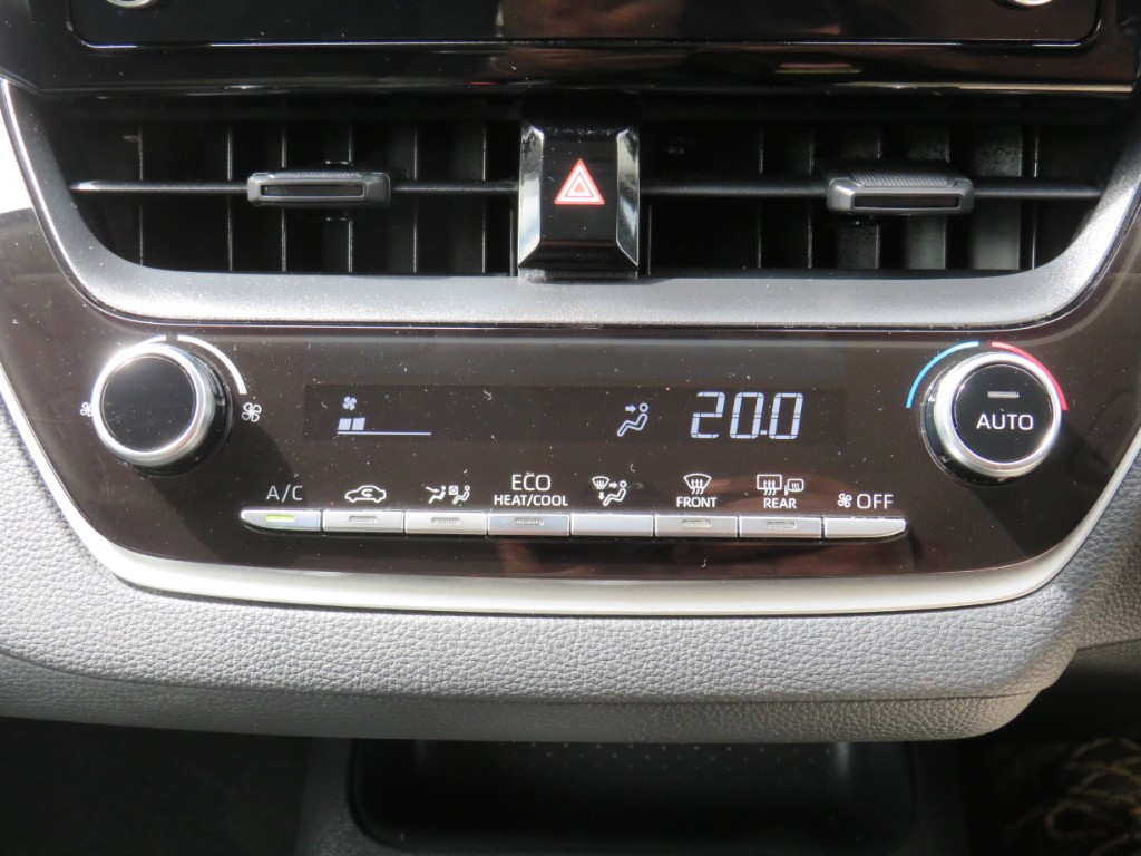 S8011020.jpg