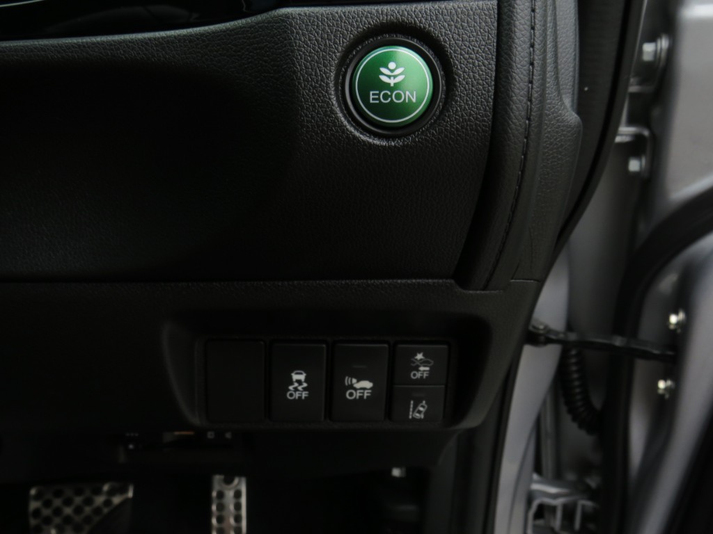 S8013415.jpg