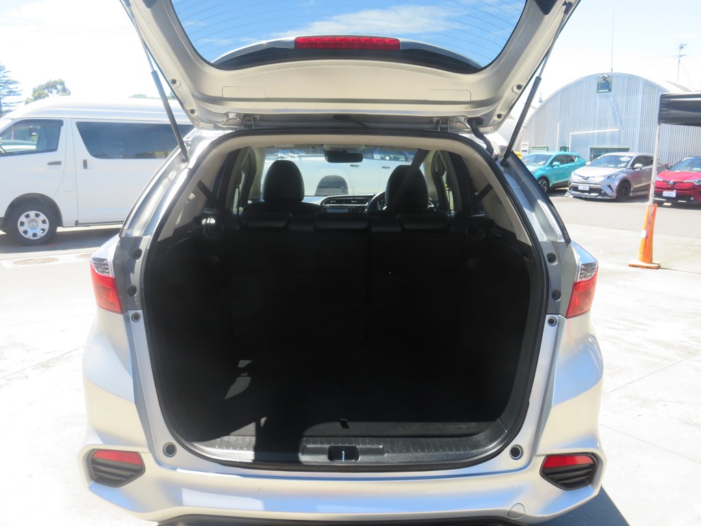 S8015010.jpg
