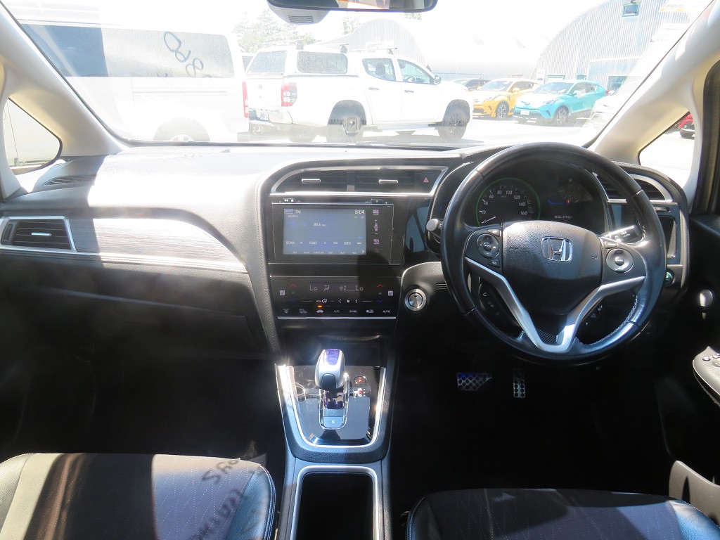 S8015014.jpg