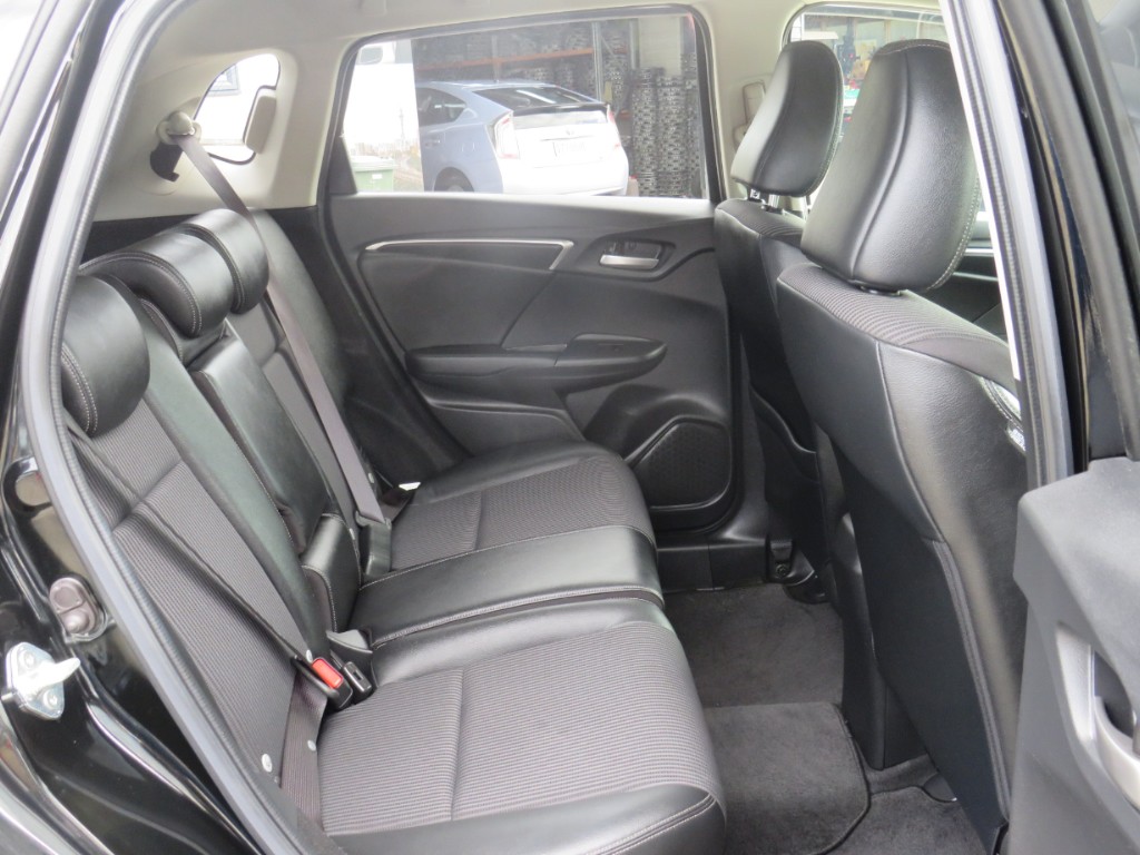 S8021010.jpg