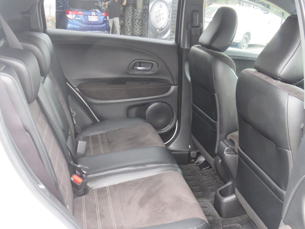 S8021712.jpg