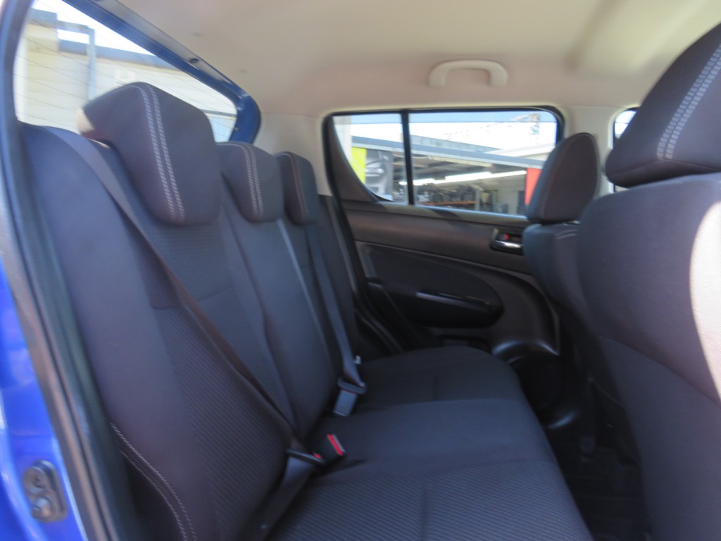 S8024212.jpg