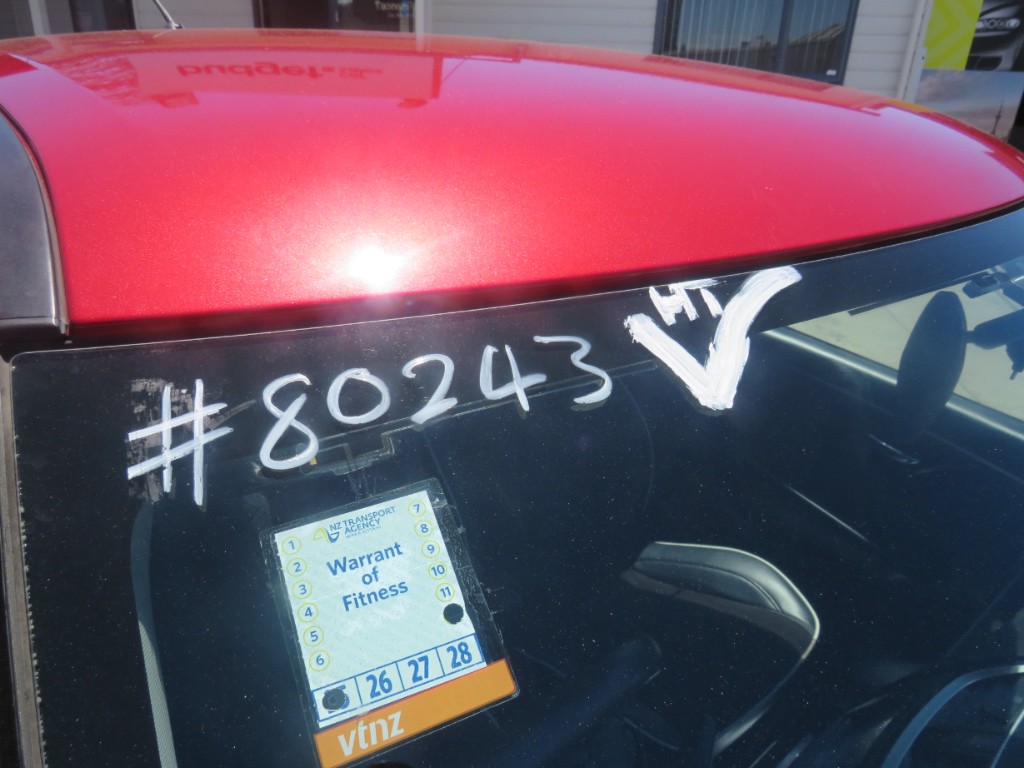 S8024320.jpg
