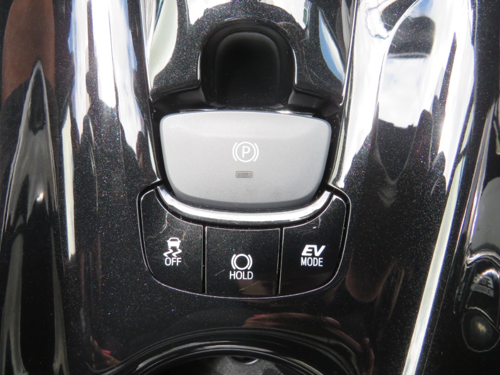 S8024716.jpg