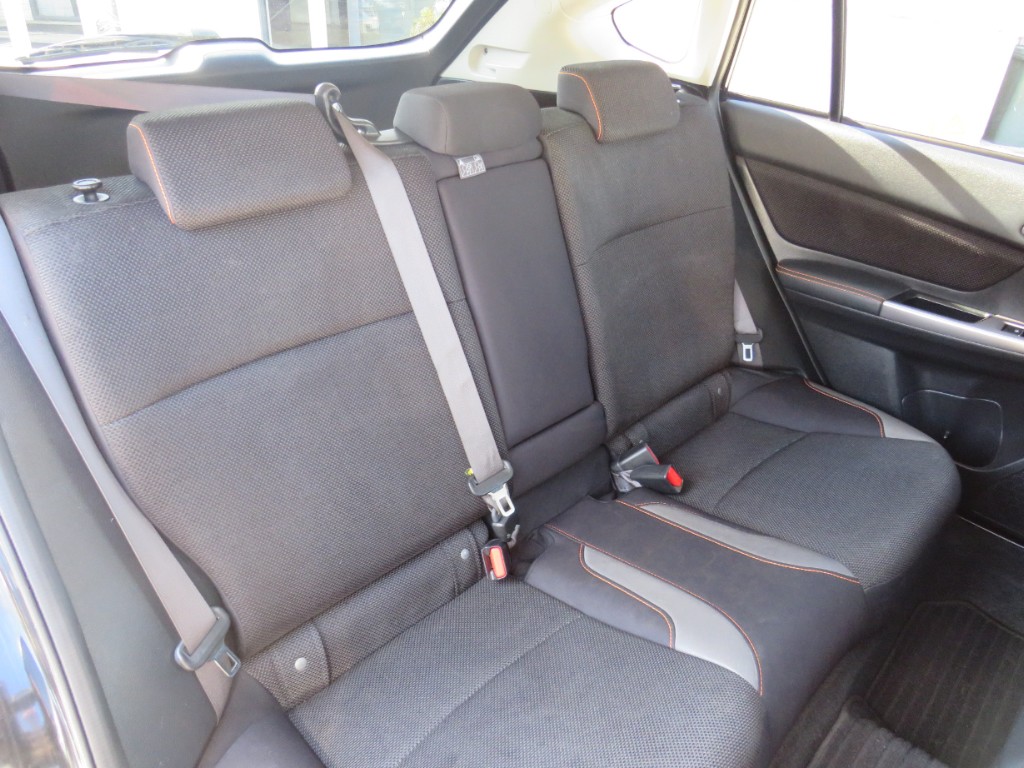 S8028012.jpg