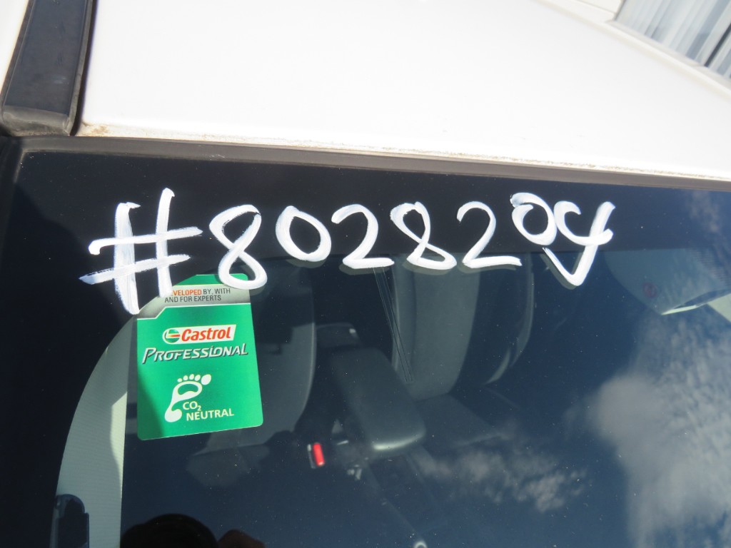 S8028221.jpg