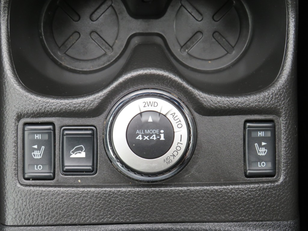 S8033117.jpg