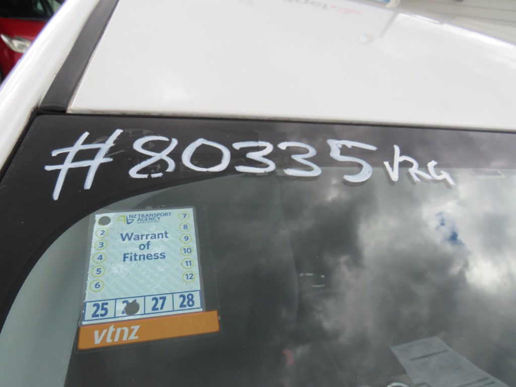 S8033521.jpg