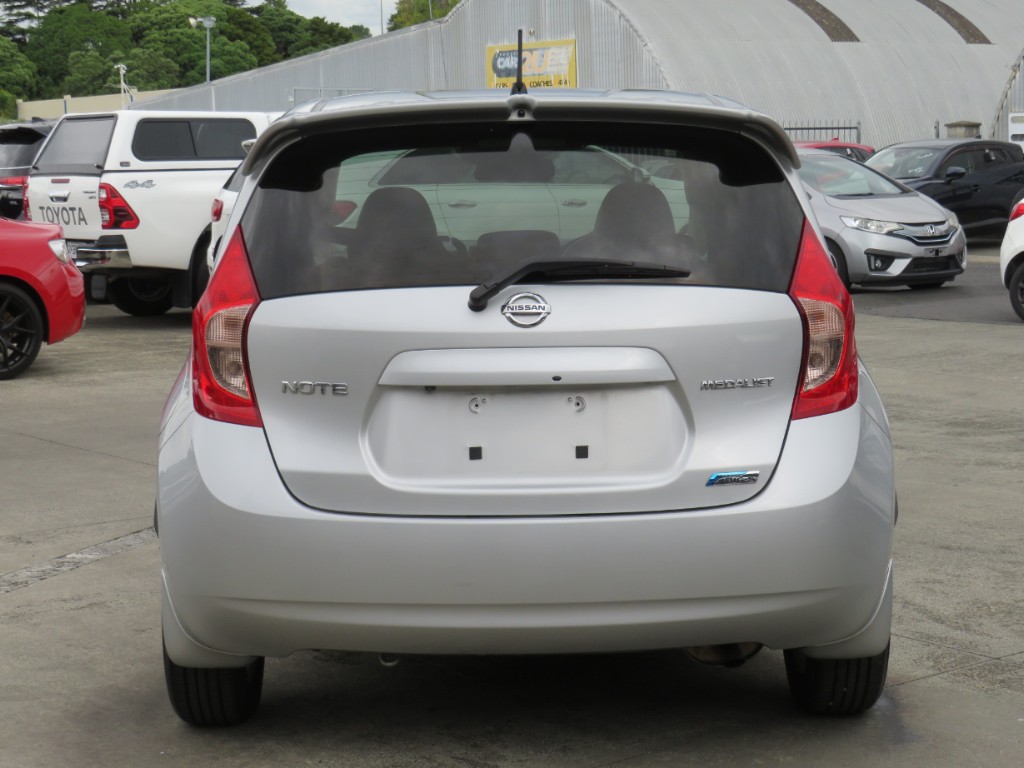 S803516.jpg