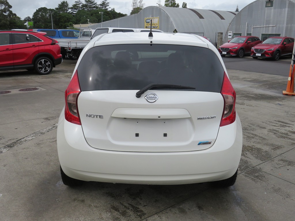S803527.jpg