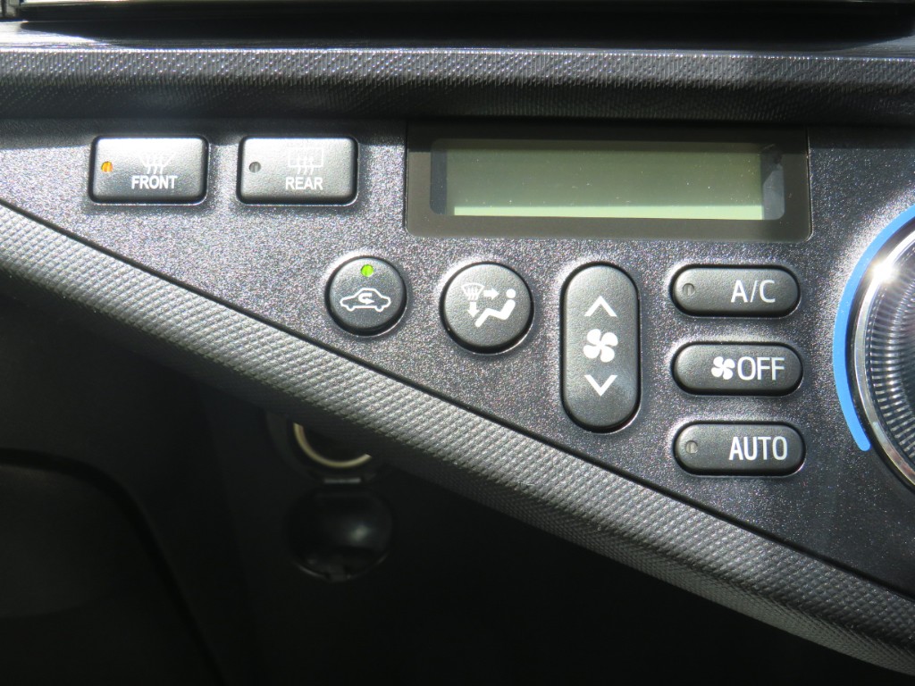 S8037119.jpg