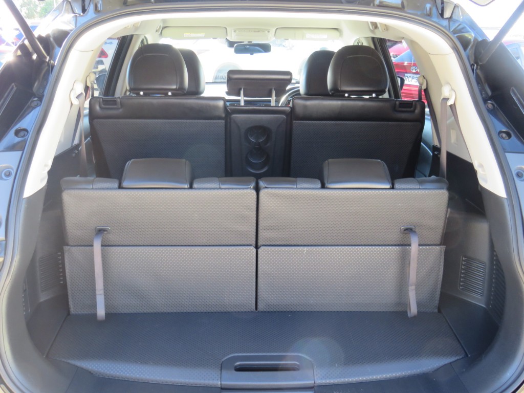 S8041211.jpg