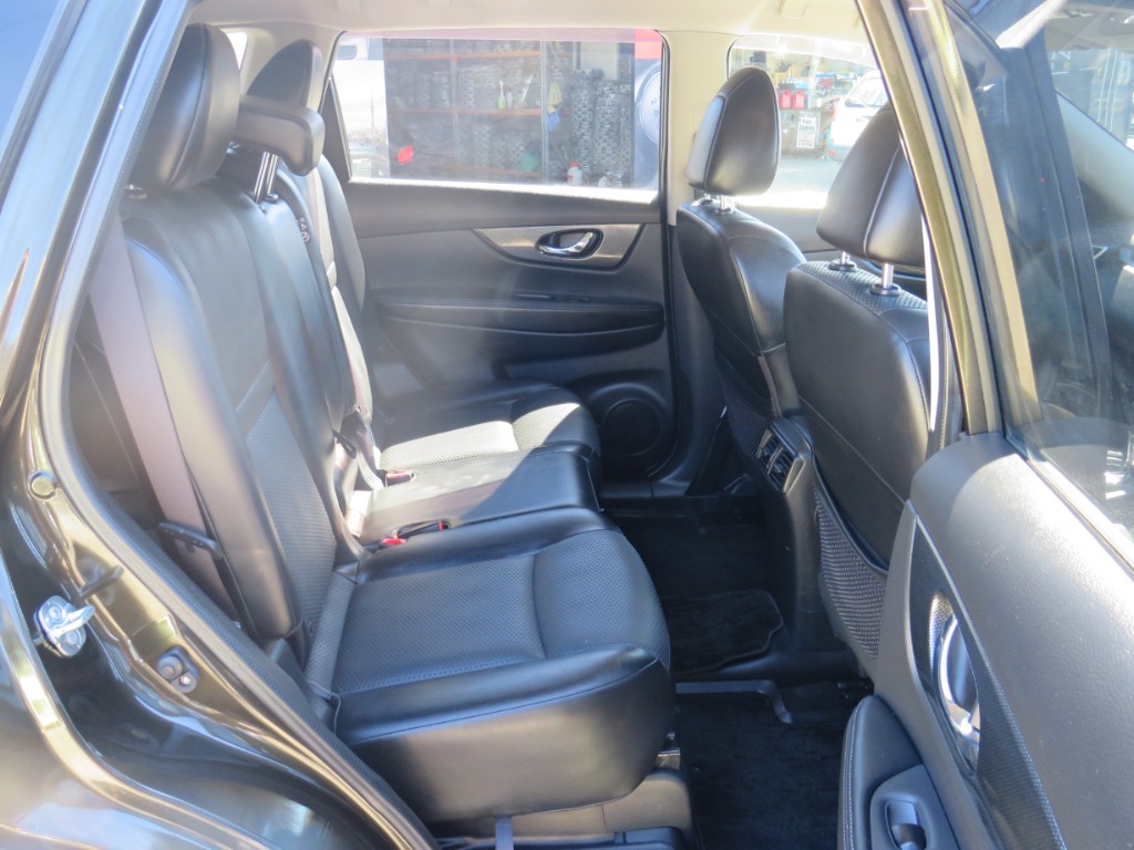 S8041212.jpg