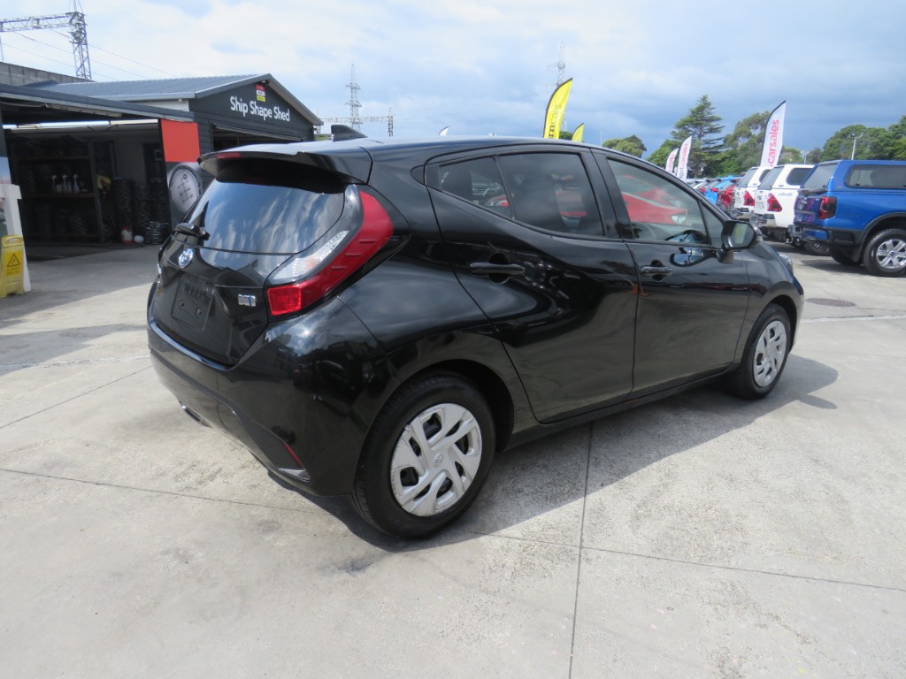 S804156.jpg