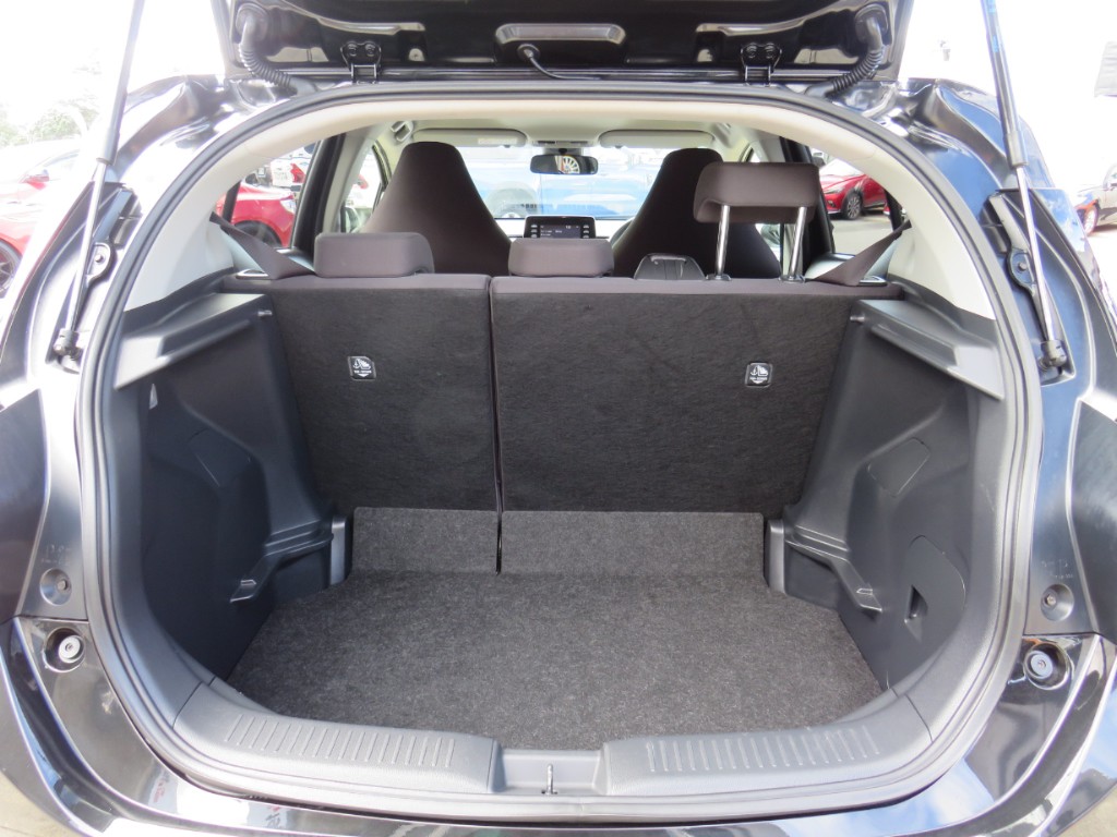 S8041611.jpg