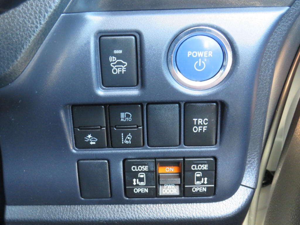 S8041817.jpg