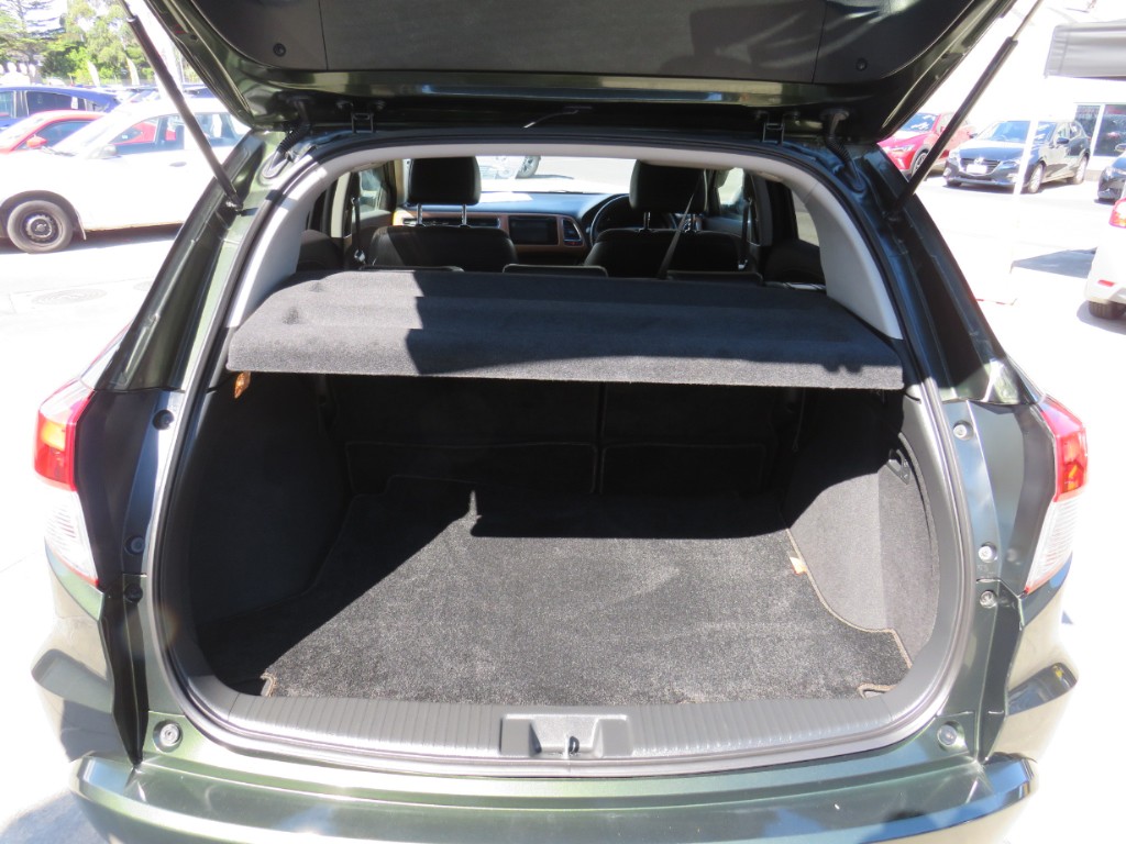 S8042510.jpg