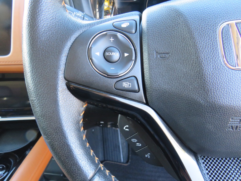 S8042516.jpg